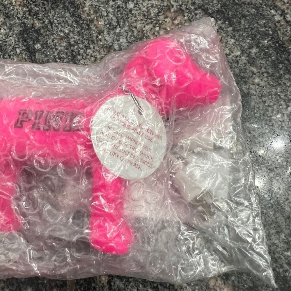 Victoria's Secret Pink Mini Dog Bluetooth speaker New - Picture 3 of 8